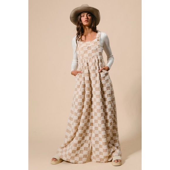 BiBi Cuddled ‘N Cozy Checker Patterned Wide Leg SHERPA Overalls in Ivory/Latte - Picture 8 of 12